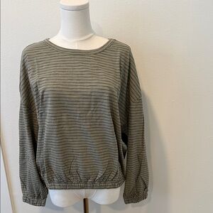Knotsisters Potter Top Sage Green Stripe Blouson Sleeve NWT Size M